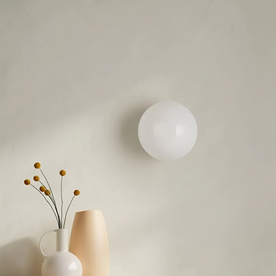 Wall Lamp in Glass – Elegance and Subtle Light