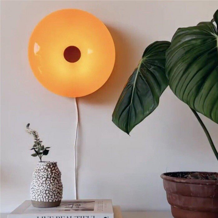 Lampada da parete e da tavolo - Originalità e raffinatezza
