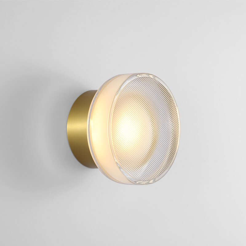 Elegant Wall Sconce – Chic and Modernity