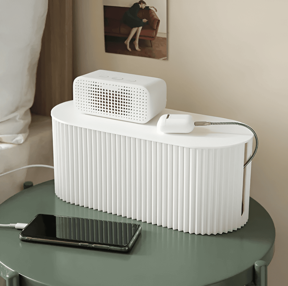 Minimalistický box na kabely - čistá organizace a elegantní design