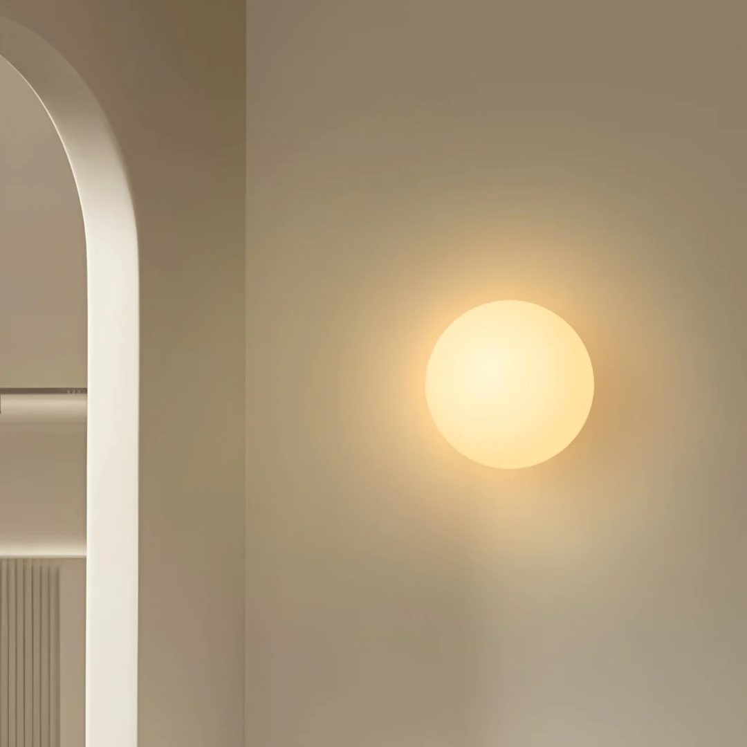 Wall Lamp in Glass – Elegance and Subtle Light