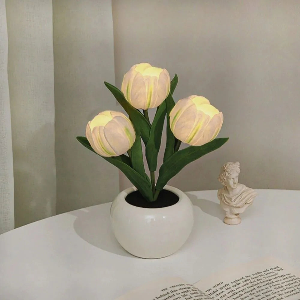 Lampă decorativă Tulipă – Ambianță caldă și rafinată 