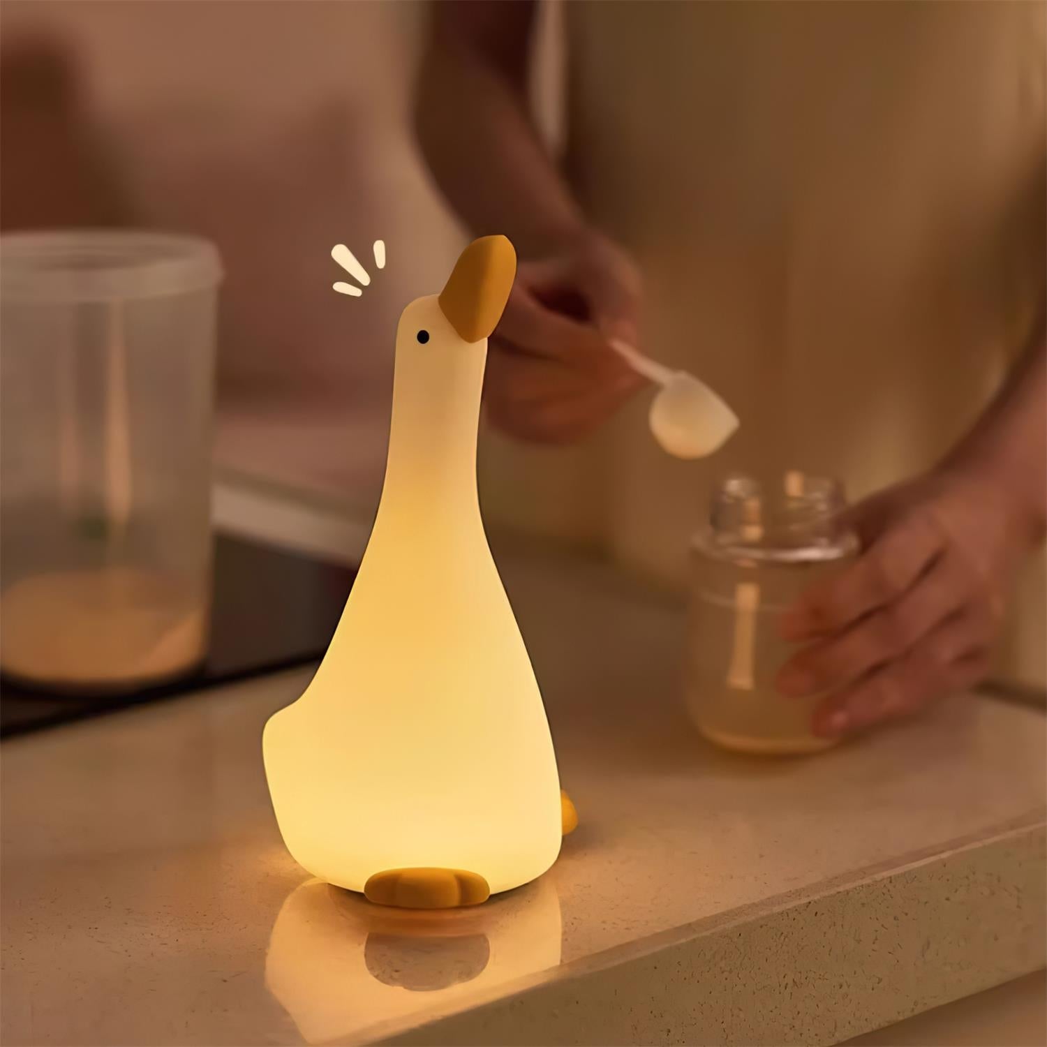 Lumină de noapte cu gâscă fermecată - lumină tactilă și design liniștitor