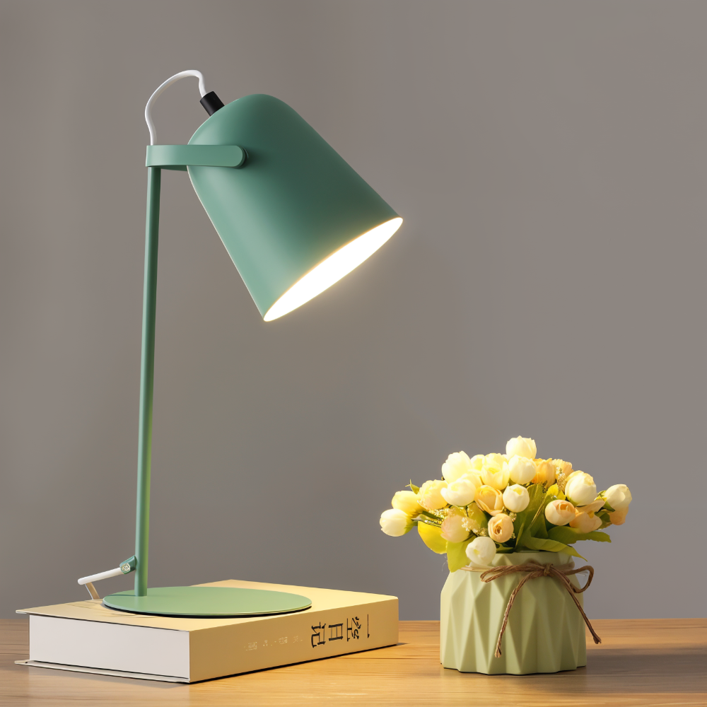 Lâmpada de Mesa Rotativa Moderna – Elegância e Funcionalidade 
