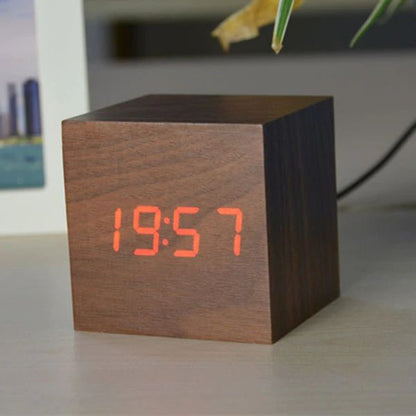 Digitális Óra Kocka – Minimalista Dizájn És LED Kijelző 