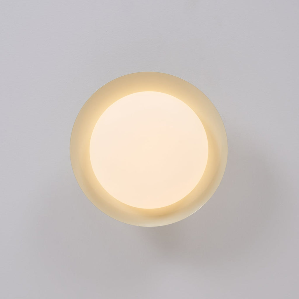 Rund LED-taklampe - naturlig glød og diskret eleganse