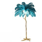 Luxuriöse Stehlampe – Eleganter Feder-Schirm 
