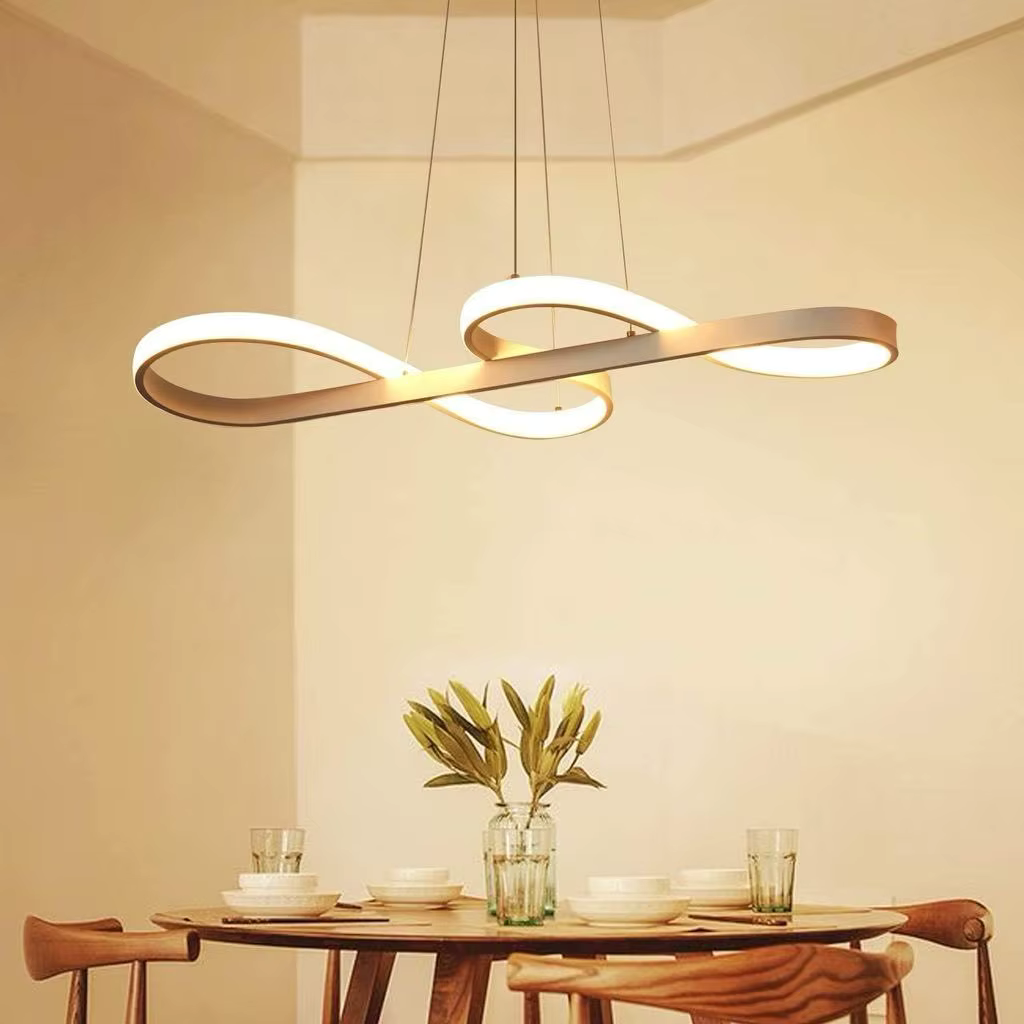 إضاءة LED حديثة على شكل حلقات - تصميم أنيق ومستقبلي 