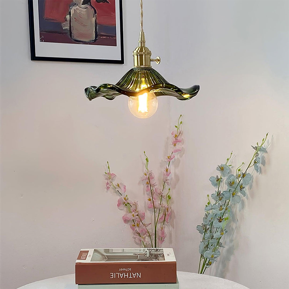 Lâmpada Flor Suspensa – Charme Natural e Espírito Terno 