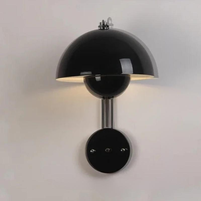 Osvětlená nástěnná lampa - elegantní osvětlení a hřejivá atmosféra
