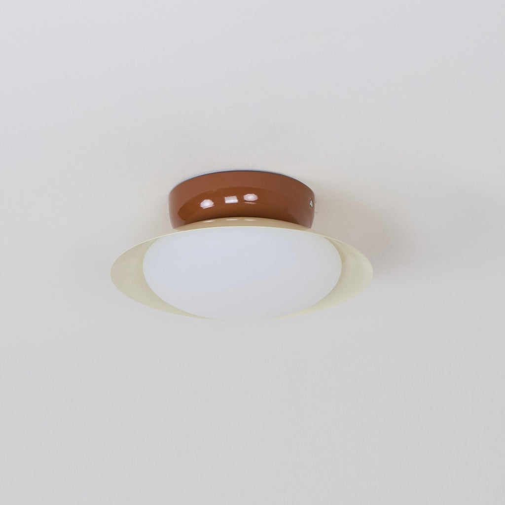 Rund LED-taklampe - naturlig glød og diskret eleganse
