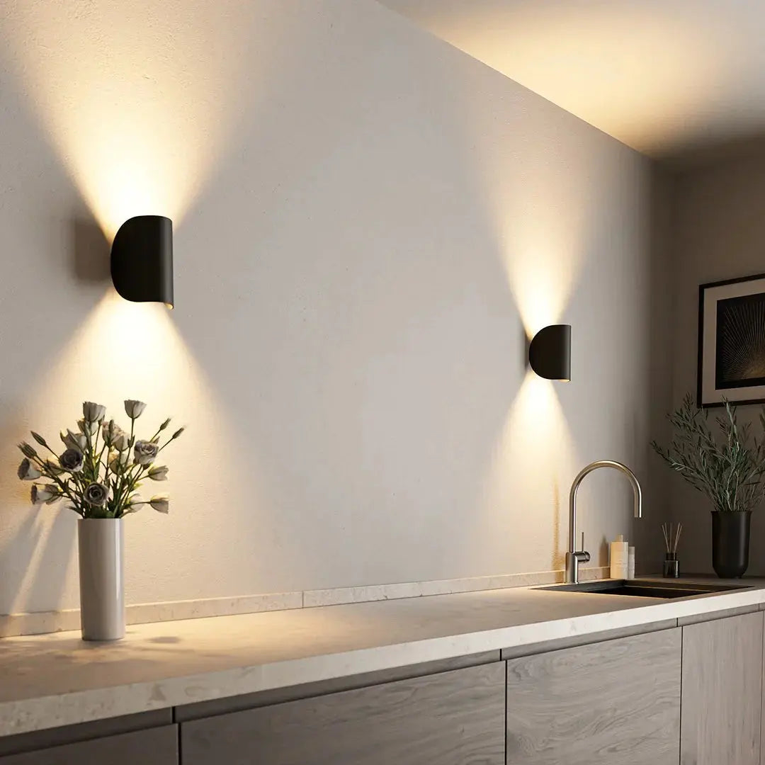 Lampă de perete LED elegantă - iluminat elegant și modern