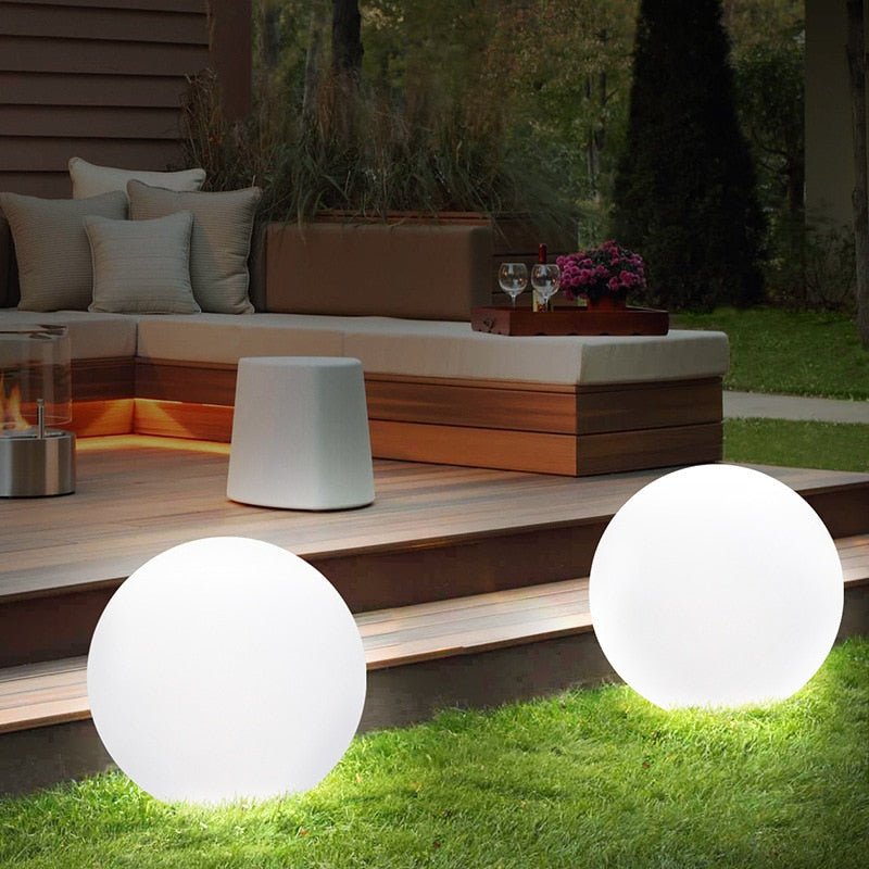 Trådløs Utendørs Kulelampe – Nomadisk og Elegant Belysning 