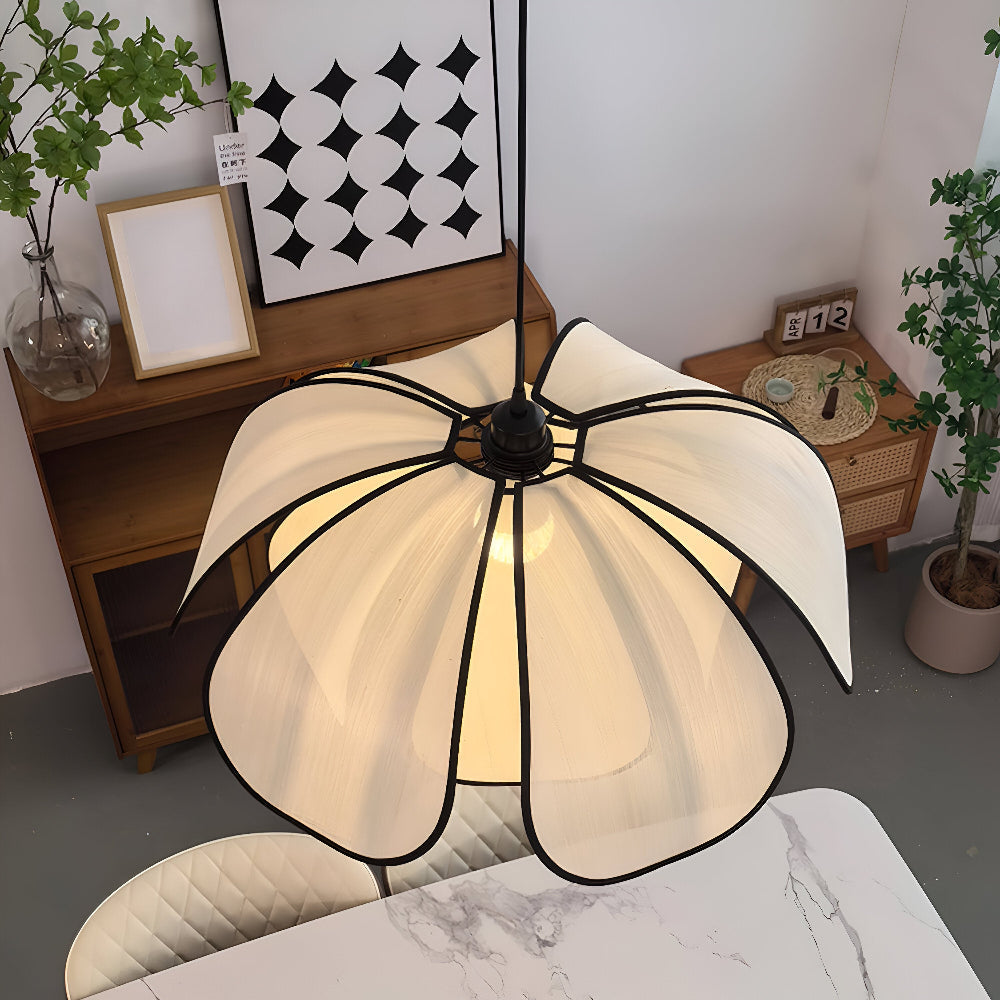 Elegancka lampa wisząca z naturalnej wikliny - naturalna dekoracja i harmonijne oświetlenie
