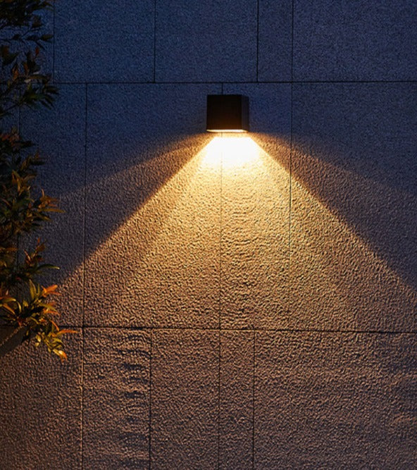 IP65 屋外の太陽壁ランプ-耐久、環境に優しい照明