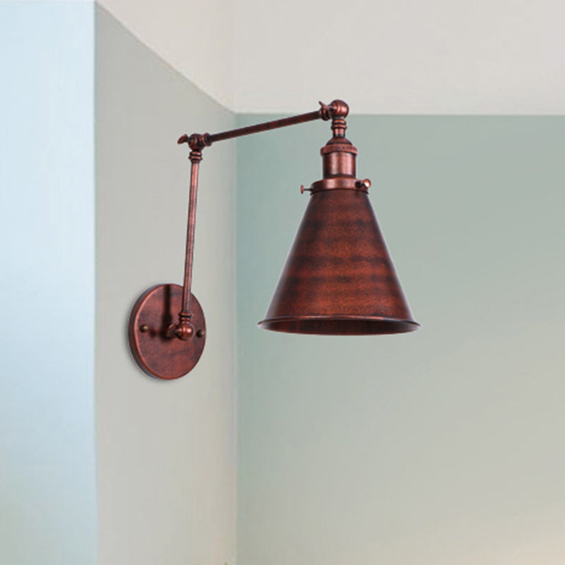 Vägglampa i industriell stil - solid struktur och unik stil