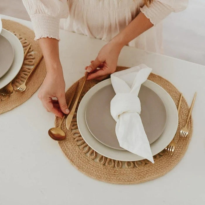 Set di Posate – Stile Puro e Funzionale 