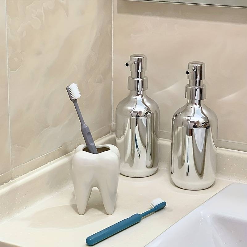 Versatile ceramic dental vase